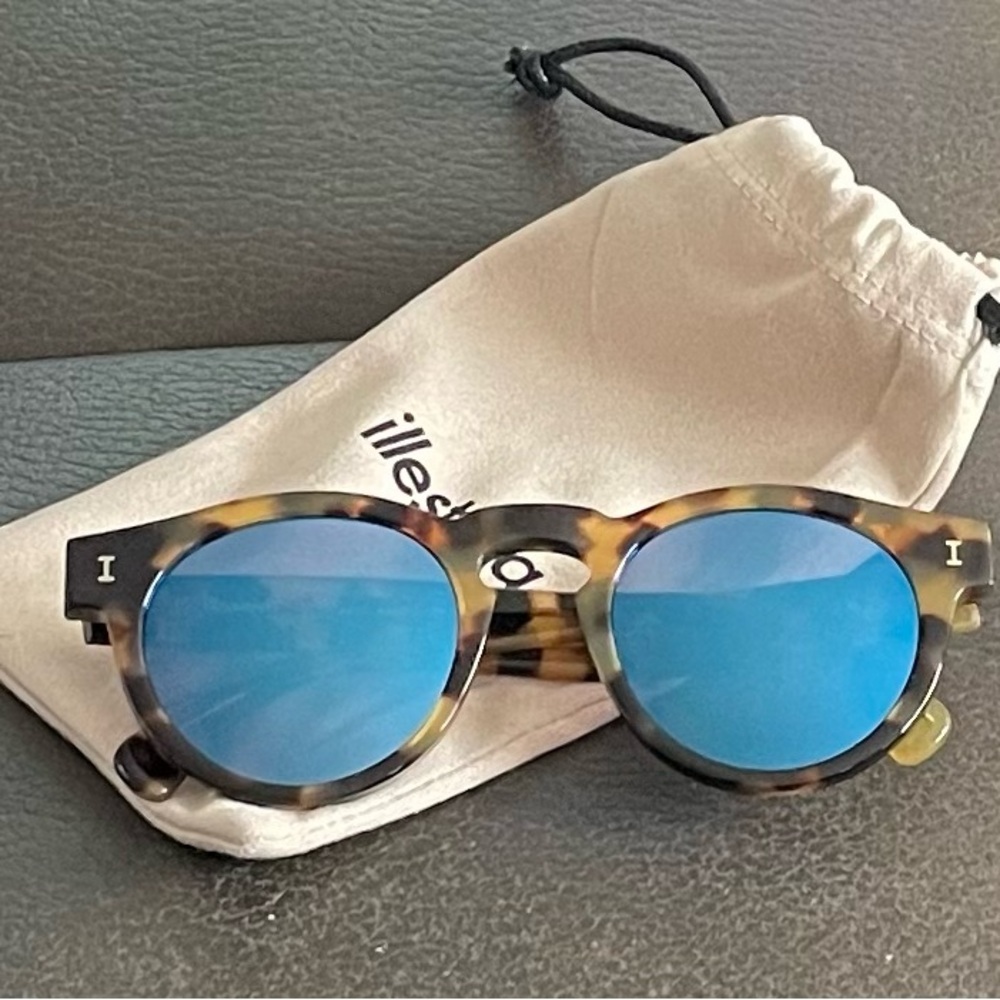 Illesteva Tortoise Frame Sunglasses with Blue Lenses - perfect condition!